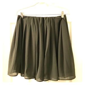 Uniqlo pleated skirt - olive green
